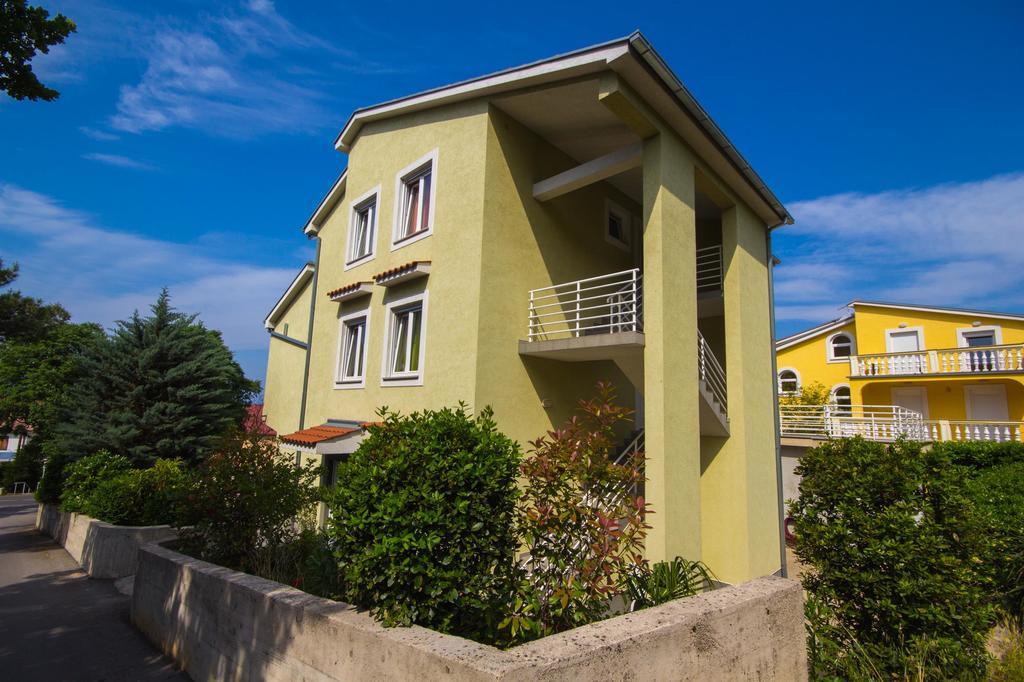 Apartments Claudia Crikvenica Exterior foto
